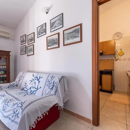 Tonina 600 Mt Dal Mare Вилла